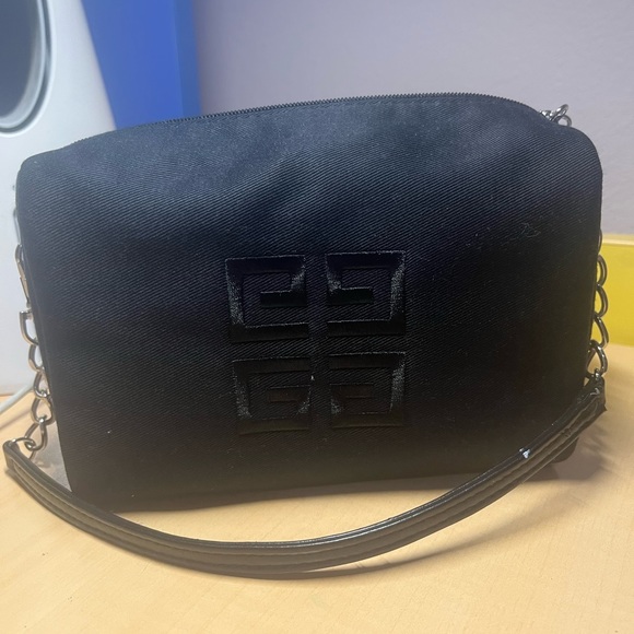 Givenchy handcarry bag - Picture 6 of 7